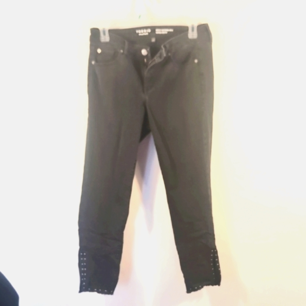 Torrid Black Boyfriend Ankle Jeans Studs Slit Legs Size 12 Plus Vintage